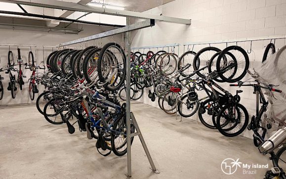 bicicletário bicicletário do condomínio para guardar suas bicicletas de forma prática e rápida