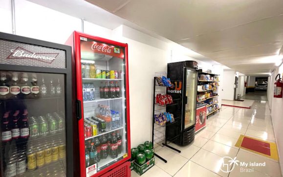 mini market mini loja de conveniências do condomínio, com vários produtos para necessidades básicas